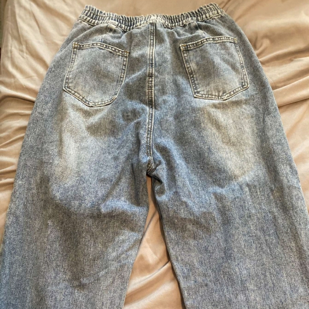 Jeans - Picture 2 of 2